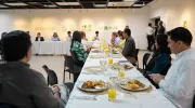 Desayuno- egresados- Javeriana Desayuno- egresados- Javeriana